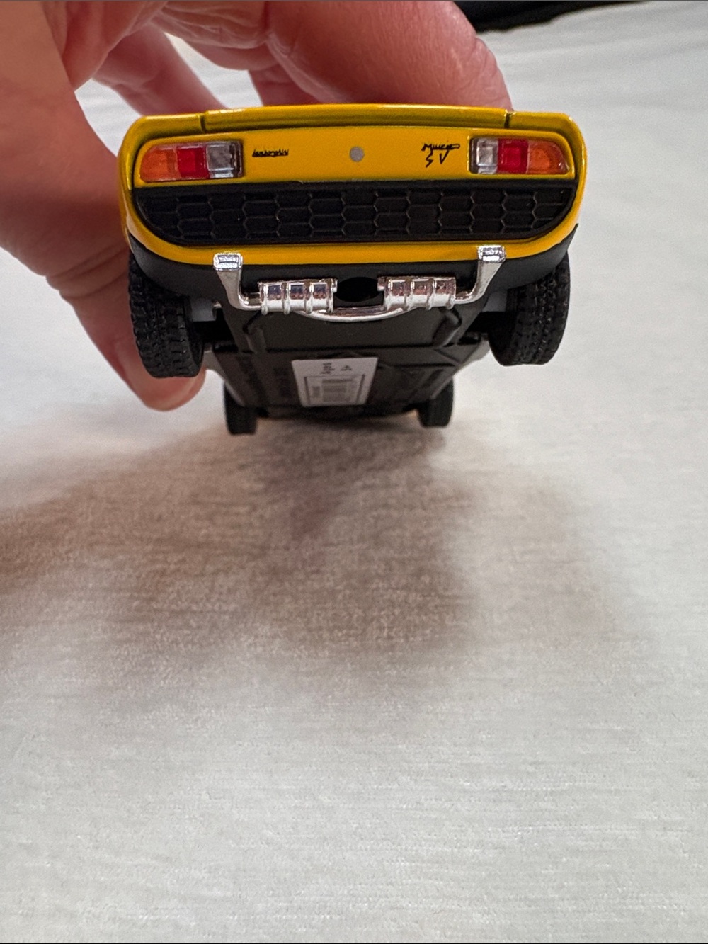 Lamborghini Miura 1971 P400 Model 1:34 - brand new - Picture 6 of 12
